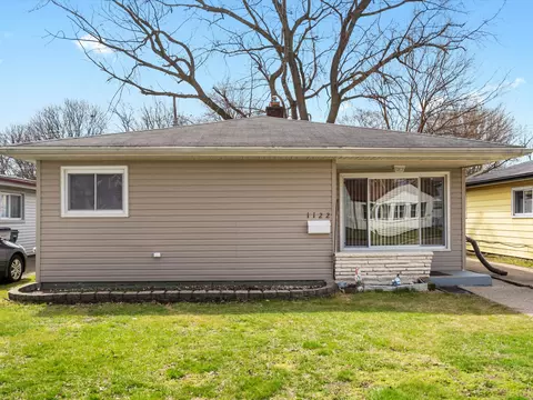 1122 E Maxlow Ave, Hazel Park, MI 48030