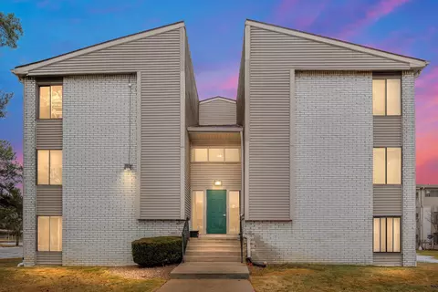 31993 W 12 Mile Rd #211, Farmington Hills, MI 48334
