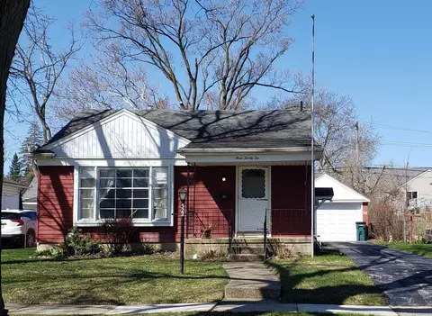 322 S Manitou Ave, Clawson, MI 48017