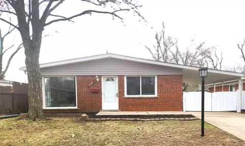 7528 Lathers St, Westland, MI 48185