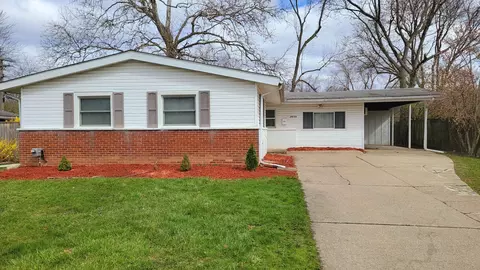 29145 Candlewood Ln, Southfield, MI 48076