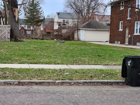 6111 Yorkshire Rd, Detroit, MI 48224