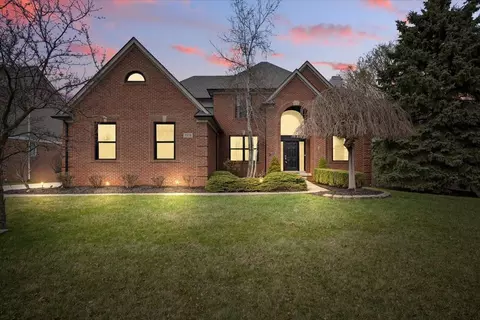 7076 Yarmouth Dr, West Bloomfield, MI 48322