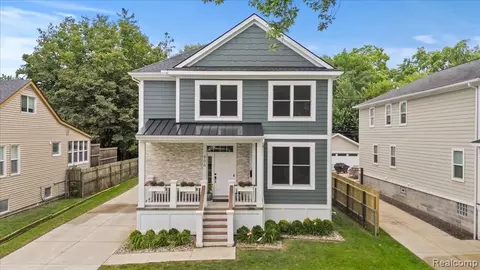 906 Cherokee Ave, Royal Oak, MI 48067