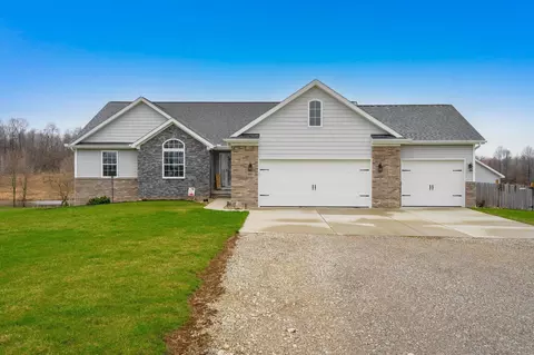 5053 Hidden Ridge Dr, Metamora, MI 48455