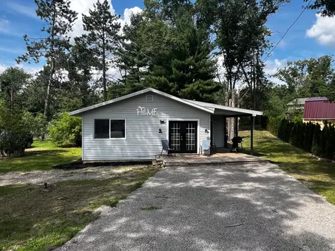 1623 N Ogemaw Trl, Churchill, MI 48661