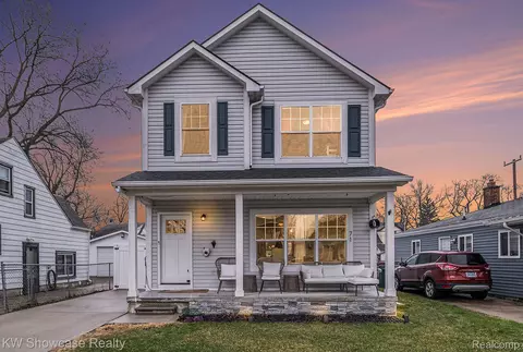 71 W Shevlin Ave, Hazel Park, MI 48030