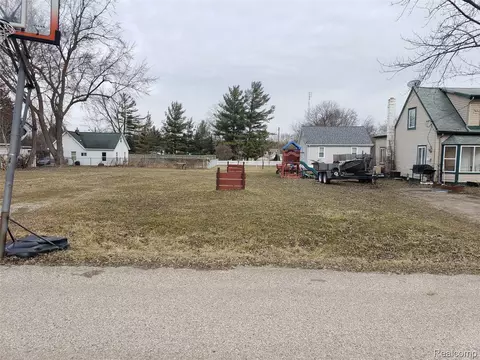 00 Durant Hts, Grand Blanc, MI 48507
