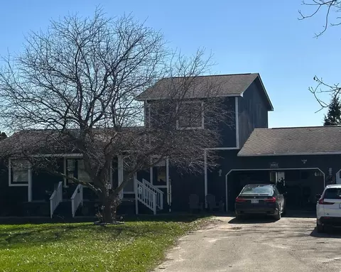4061 Skinner Lake Rd, Oregon, MI 48446