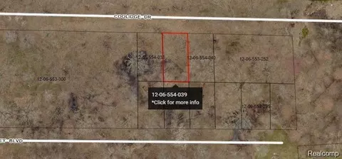 000 Coolidge Dr, Grand Blanc, MI 48507