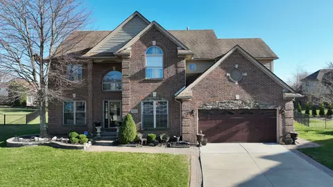 39222 Worthington, Harrison, MI 48045