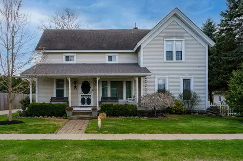 33 N Church St, Ortonville, MI 48462