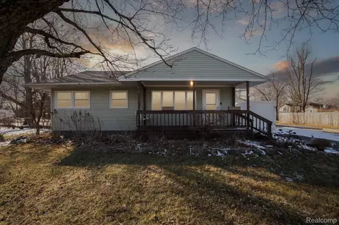 501 Cairns St, Tecumseh, MI 49286
