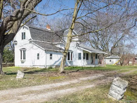 2844 Coleman Rd, Kimball, MI 48074