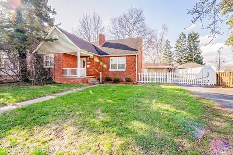 171 W Columbia Ave, Belleville, MI 48111