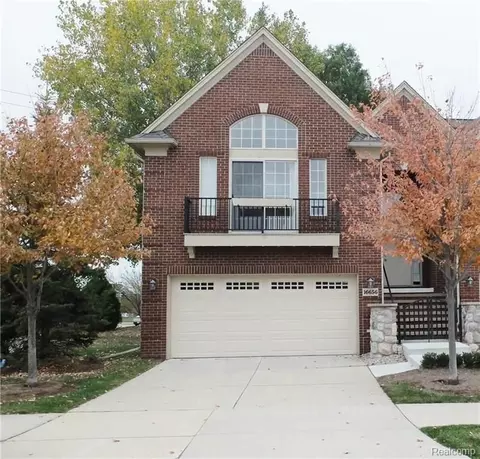 16656 Kensington Dr, Macomb, MI 48044