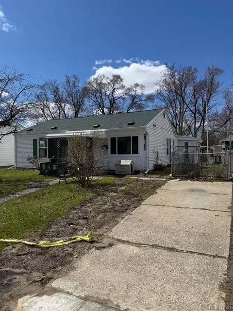 25169 Hayes Blvd, Warren, MI 48089