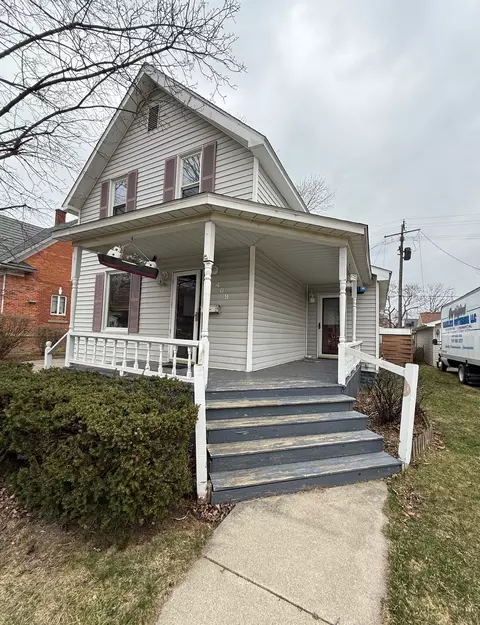 409 S 6th St, St. Clair, MI 48079