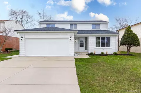 27320 Sutherland St, Southfield, MI 48076