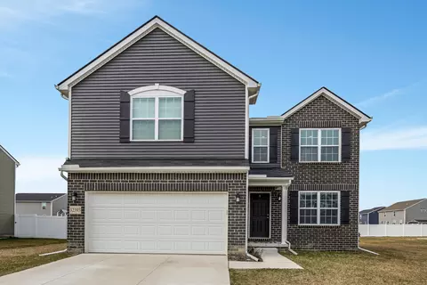 32393 Salt River Cir S, New Haven, MI 48048