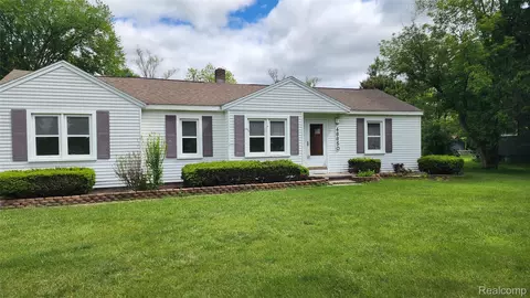 46650 Bemis Rd, Van Buren, MI 48111
