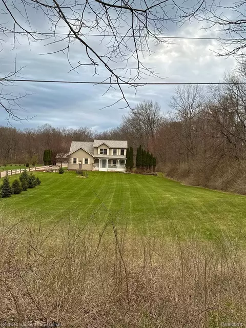 2515 N Lake Pleasant Rd, Arcadia, MI 48412