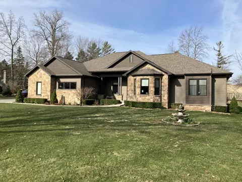 4339 Greenview Cir, Fort Gratiot, MI 48059