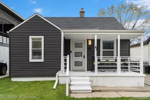 55 E Shevlin Ave, Hazel Park, MI 48030