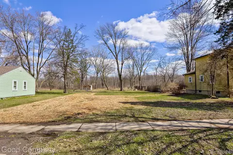 7179 Merriman Rd, Romulus, MI 48174