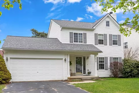 436 Pine Valley Crt Ct, Oxford, MI 48371
