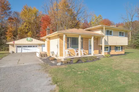 14461 N Lewis Rd, Thetford, MI 48420
