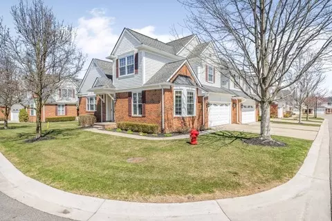 41745 Mitchell Rd, Novi, MI 48377
