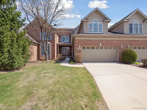44587 Broadmoor Cir N, Northville, MI 48168