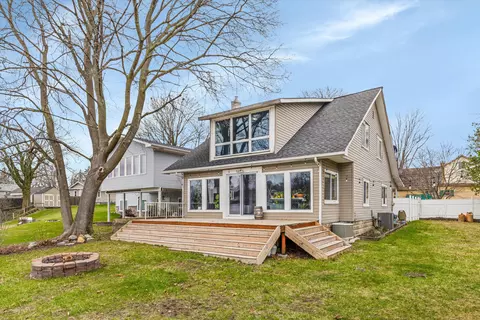 56 Sylvan, Pontiac, MI 48341