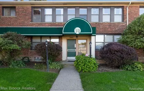25901 Woodward Ave #104, Royal Oak, MI 48067