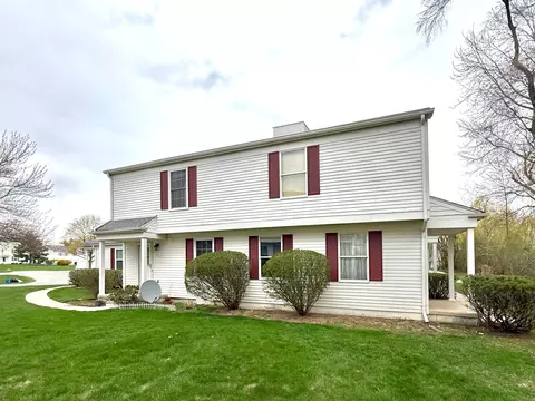 223 Neptune Dr, Walled Lake, MI 48390