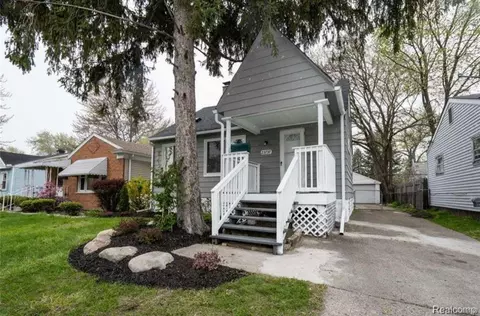 23737 Couzens Ave, Hazel Park, MI 48030