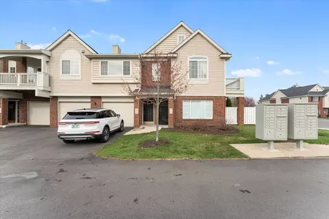 23027 Fairlane Blvd, Woodhaven, MI 48183