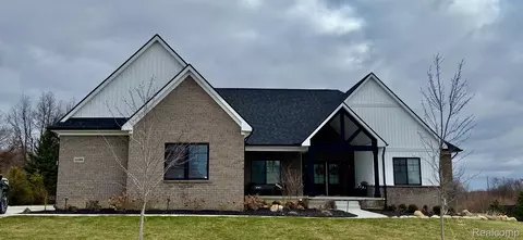 4448 Ford Ave, Fenton, MI 48451