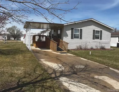 12063 Sarah, Montrose, MI 48457