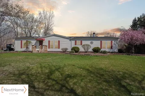 48260 Willis Rd, Sumpter, MI 48111