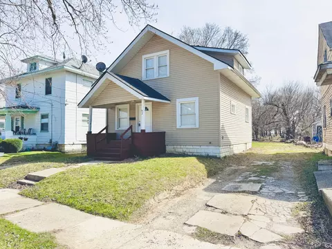 92 Oakhill St, Pontiac, MI 48342
