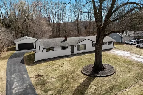 6198 Cramlane Dr, Independence, MI 48346