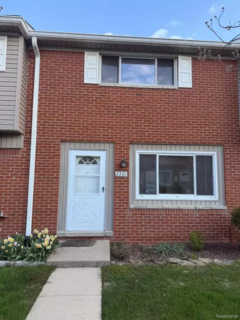 8281 Bristol St, Westland, MI 48185