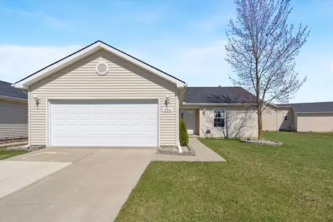 236 Quail Dr, Capac, MI 48014