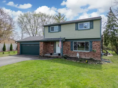 415 Lange Dr, Troy, MI 48098