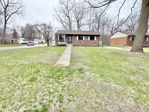 19803 Melvin St, Livonia, MI 48152