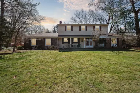 4538 Comanche Dr, Meridian, MI 48864