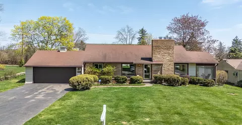 2429 Bratton Ave, Bloomfield Township, MI 48302