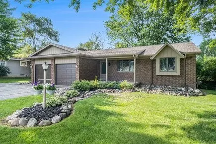9205 Potter Rd, Clayton, MI 48433